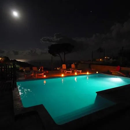 Sea-view Cozy Aptm W Amazing Pool & Trampoline For Kids! Lloret de Mar